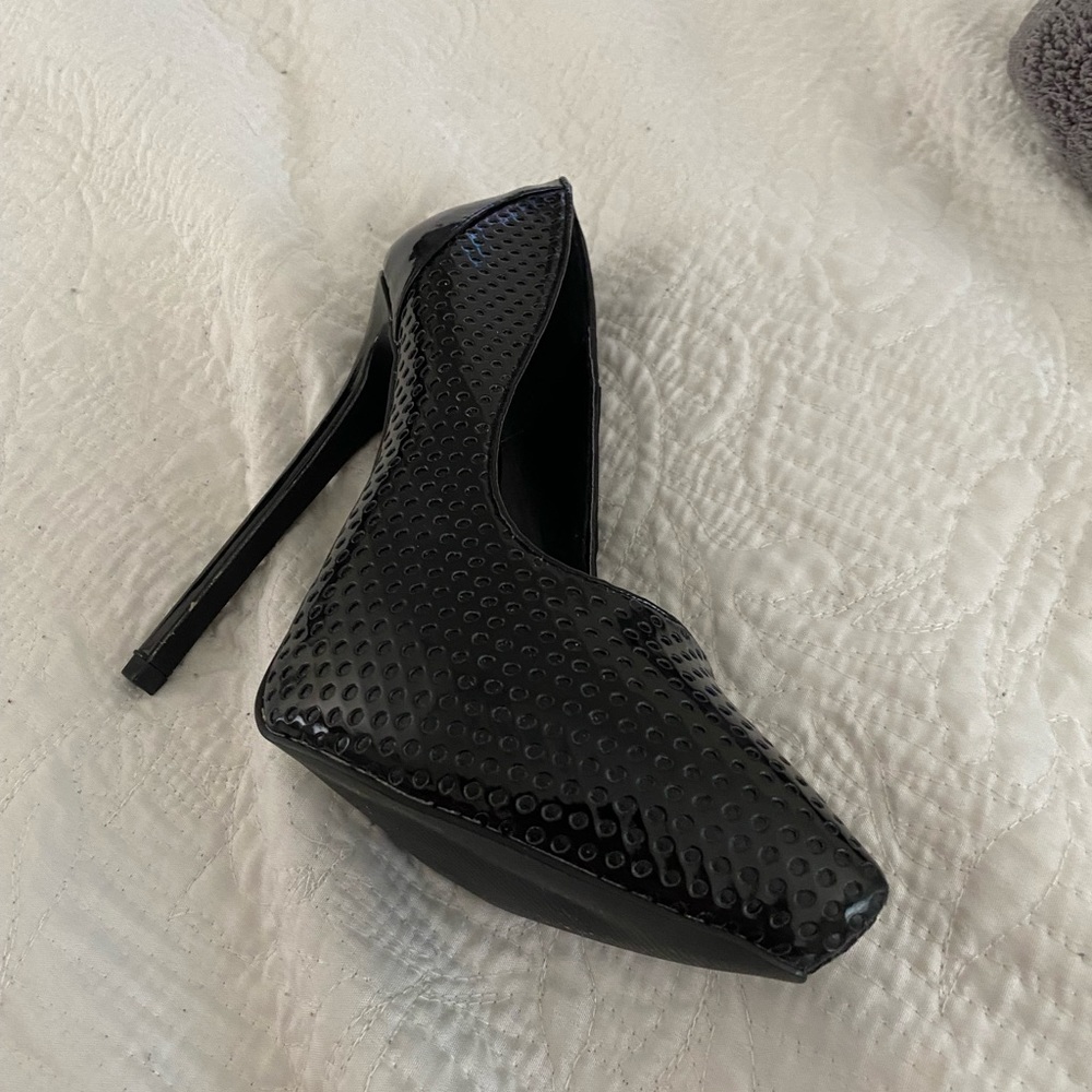 Black heels
